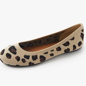 Chic Leopard Print Women's Flats